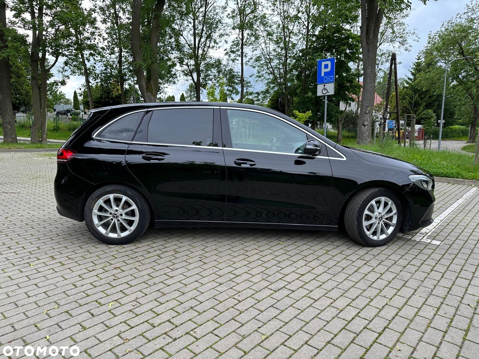 Mercedes-Benz Klasa B 200 d 8G-DCT - 8