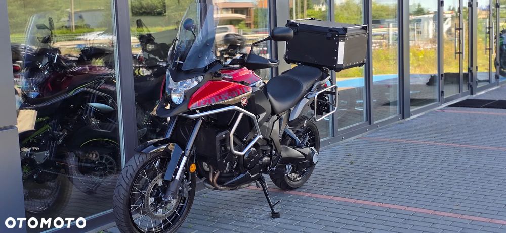 Honda VFR - 27