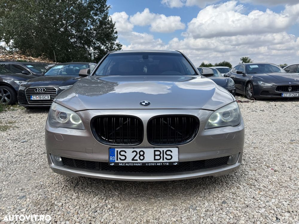 BMW Seria 7 730d Blue Performance - 32