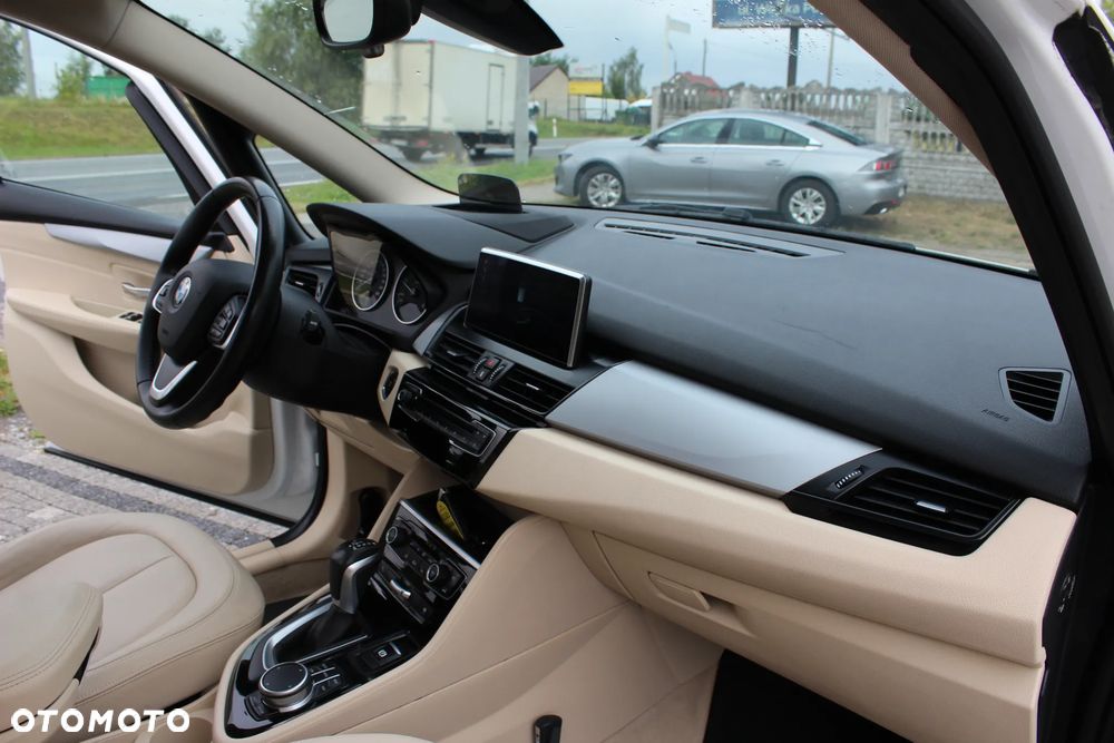 BMW Seria 2 218d Luxury Line - 22