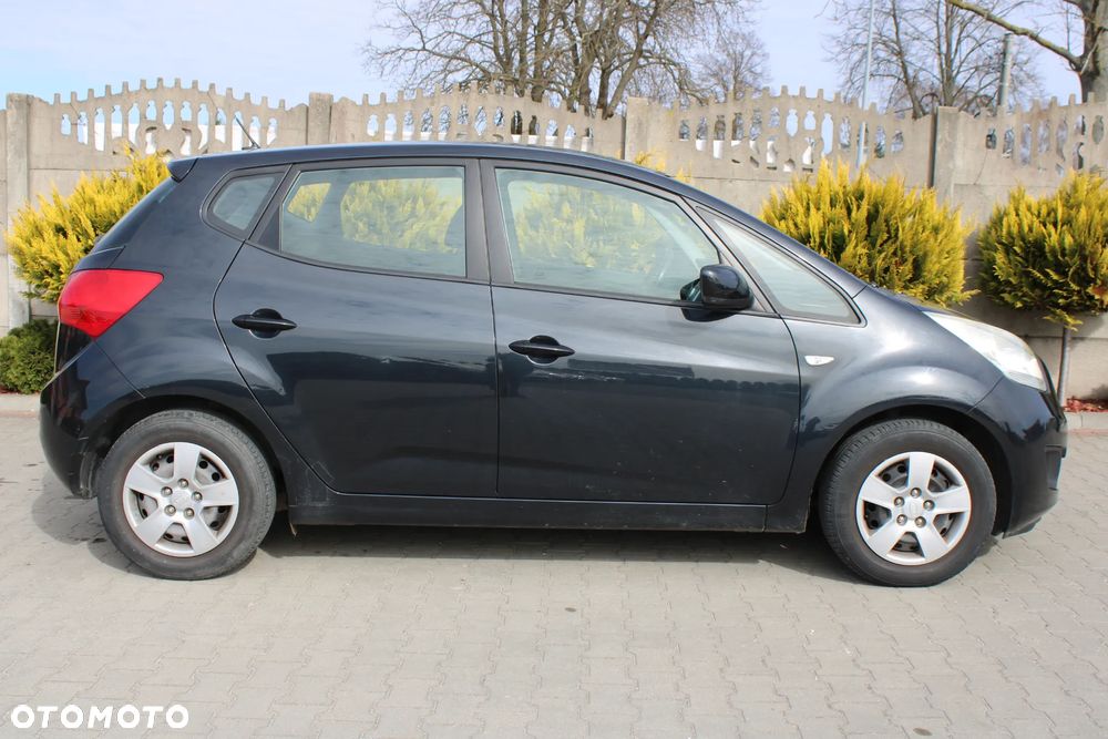 Kia Venga 1.4 CVVT Vision - 10