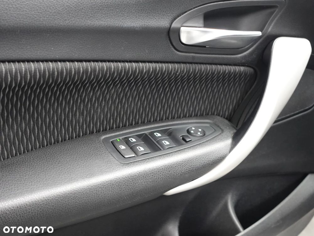 BMW Seria 1 114i - 20