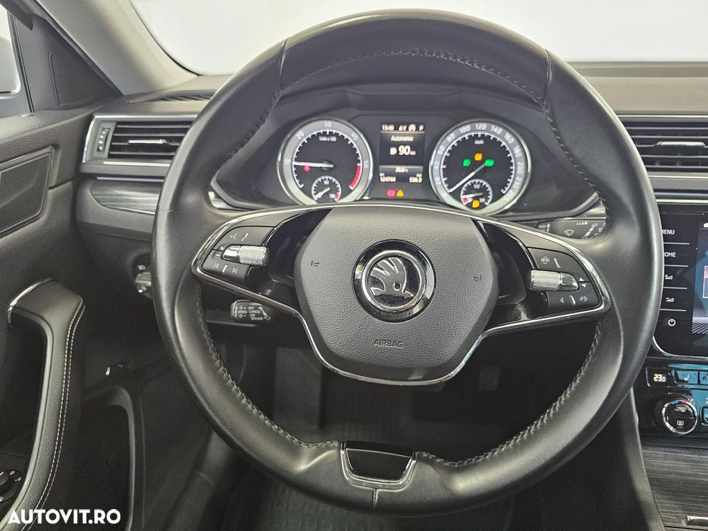 Skoda Superb 2.0 TDI 4X4 DSG Style - 9