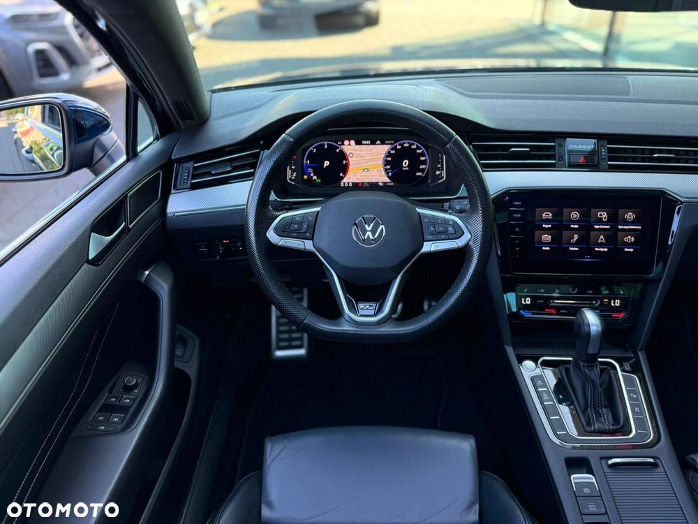 Volkswagen Passat 2.0 TDI EVO Essence DSG - 17