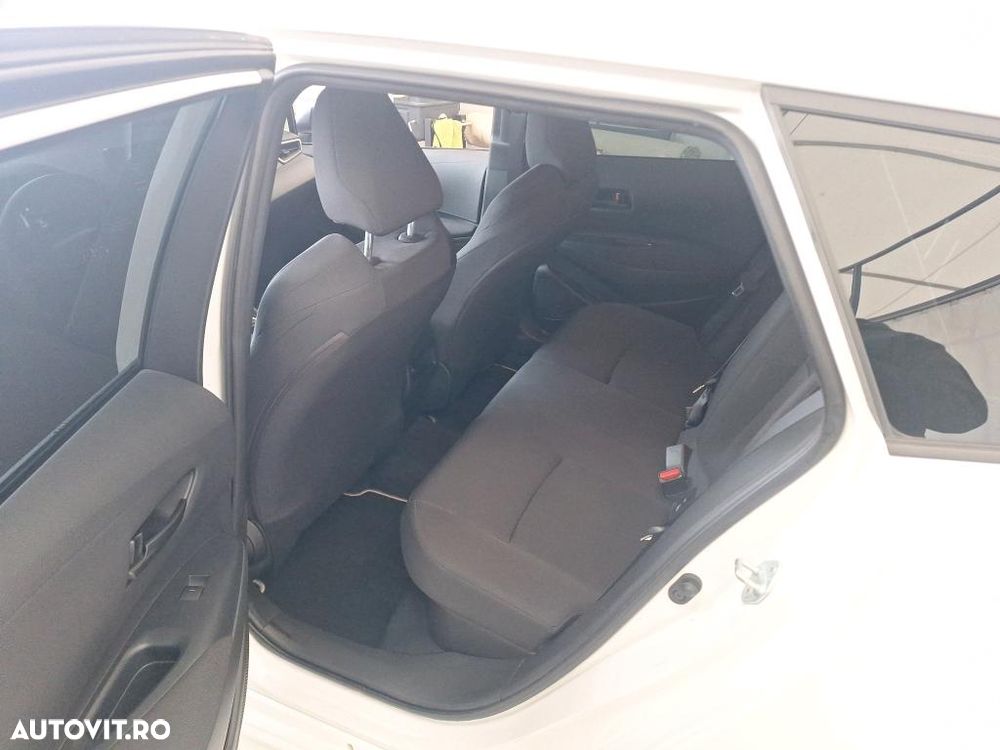 Toyota Corolla 1.8 HSD Eco - 9