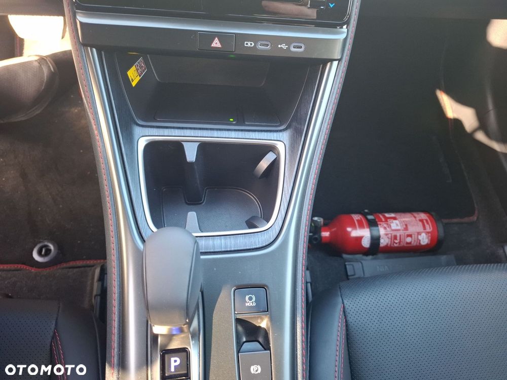 Lexus LBX 1.5 Hybrid Emotion - 26