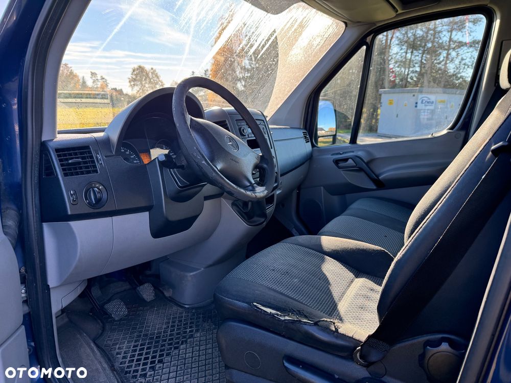 Mercedes-Benz Sprinter - 11