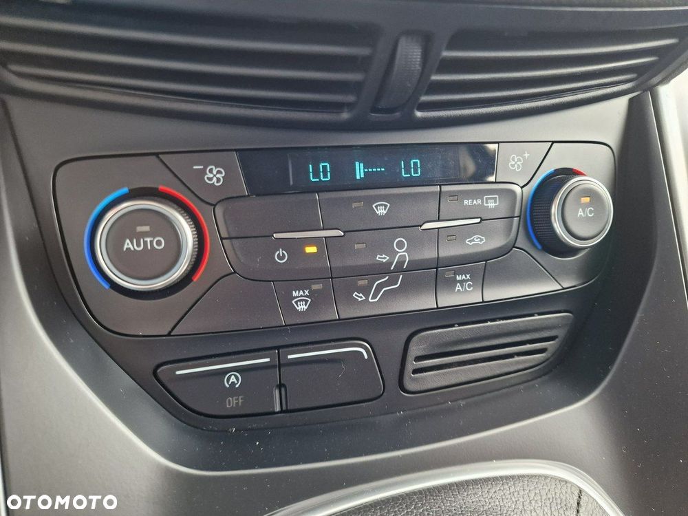 Ford Kuga 1.5 EcoBoost 2x4 Cool & Connect - 29