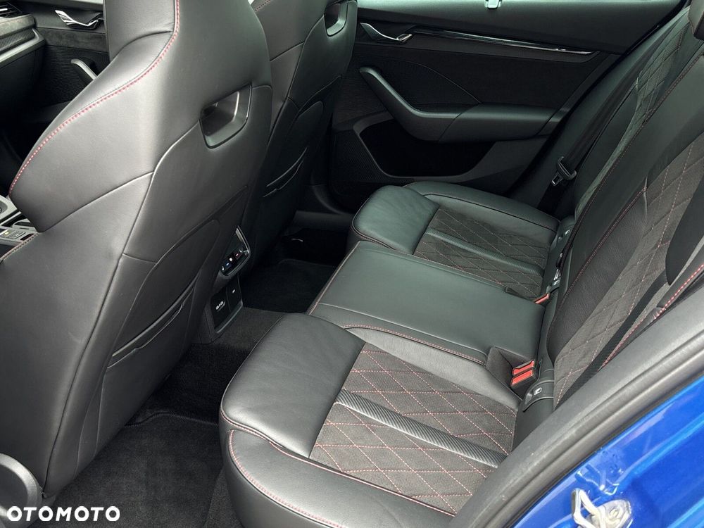 Skoda Octavia 2.0 TDI RS DSG - 13