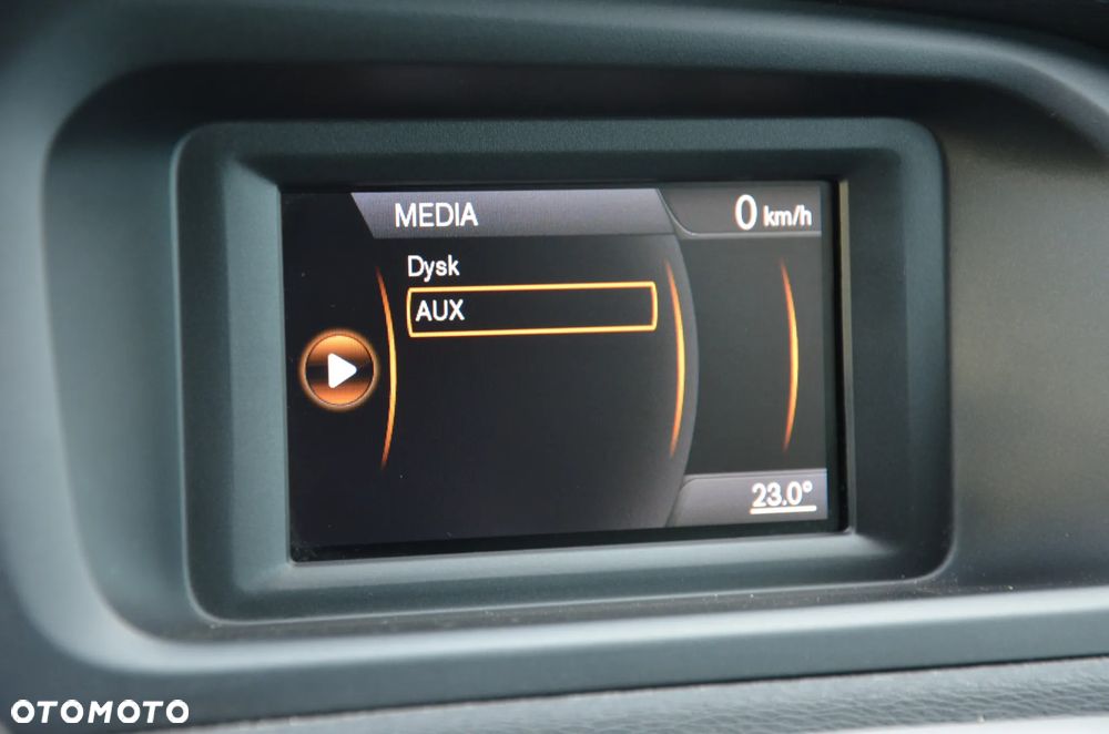 Volvo V40 T2 Kinetic - 17