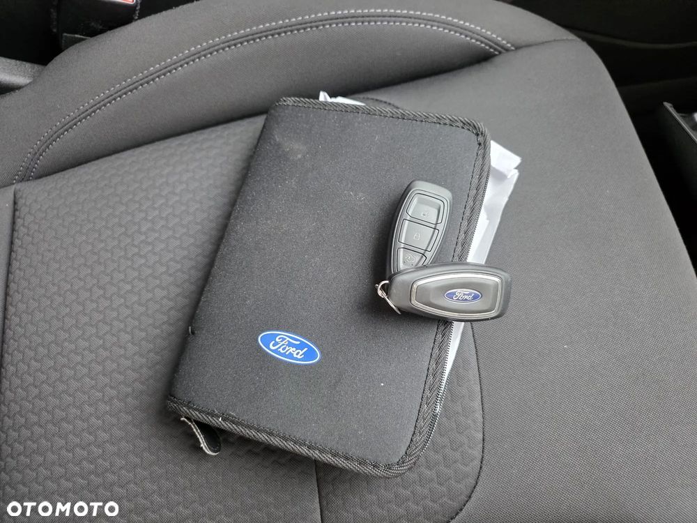 Ford Kuga 1.5 EcoBoost 2x4 Cool & Connect - 30