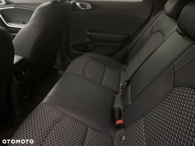 Kia XCeed 1.5 T-GDI L DCT - 21