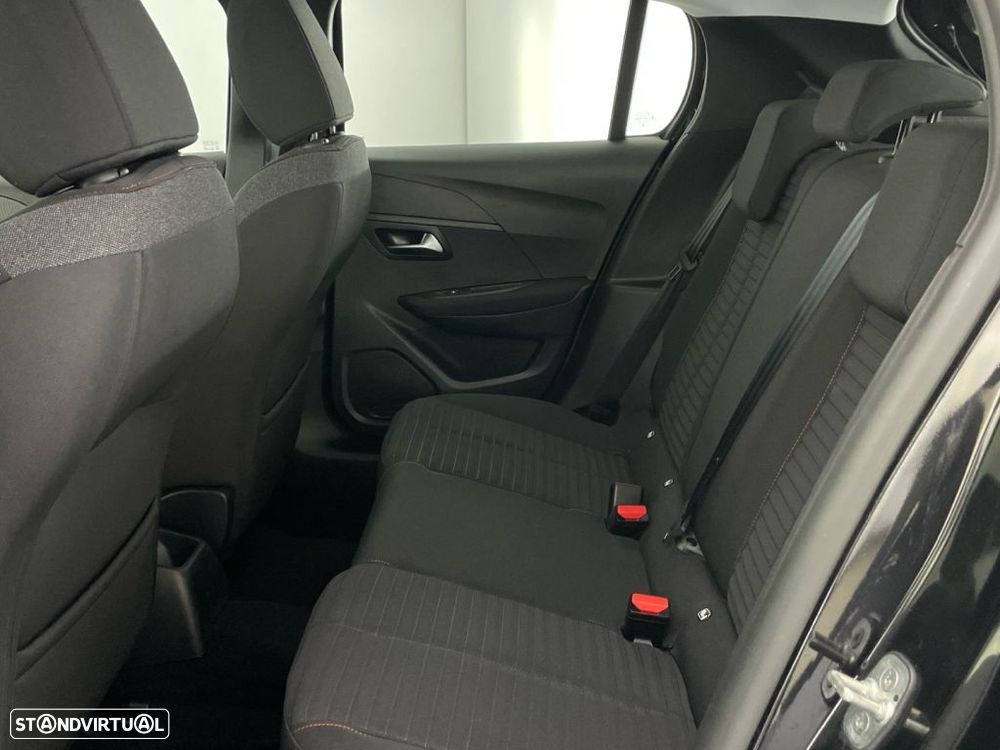 Peugeot 208 1.2 PureTech Active - 12