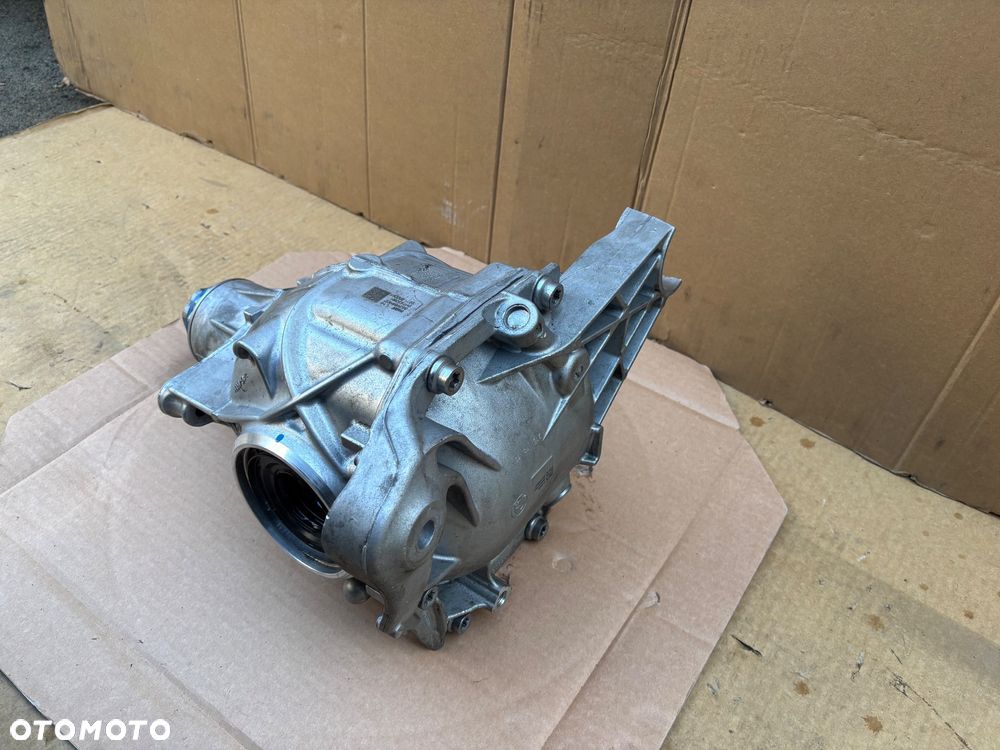 BMW X5 G05 X6 G06 X7 G07 883988902 8839889 MOST TYLNY DYFER - 11