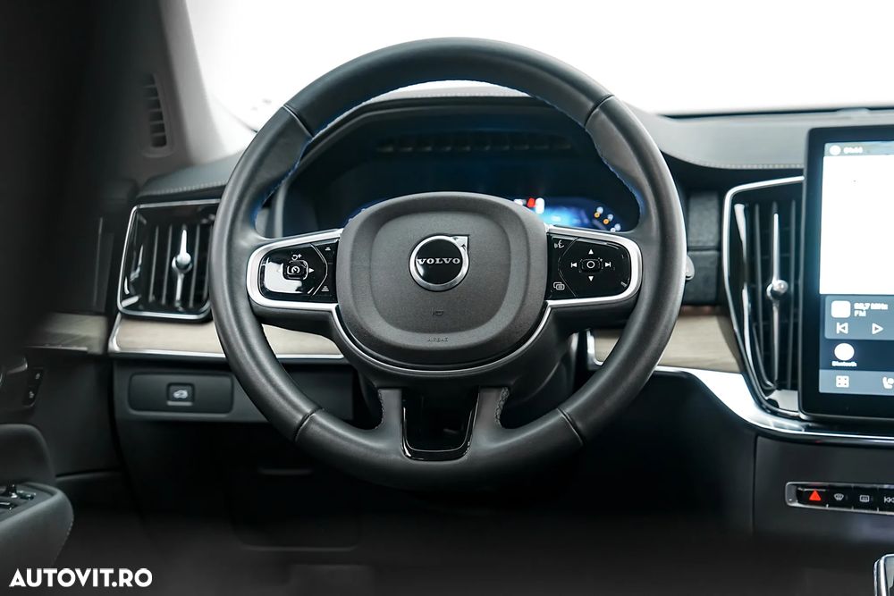 Volvo XC 90 B5 B AWD Plus Bright - 21
