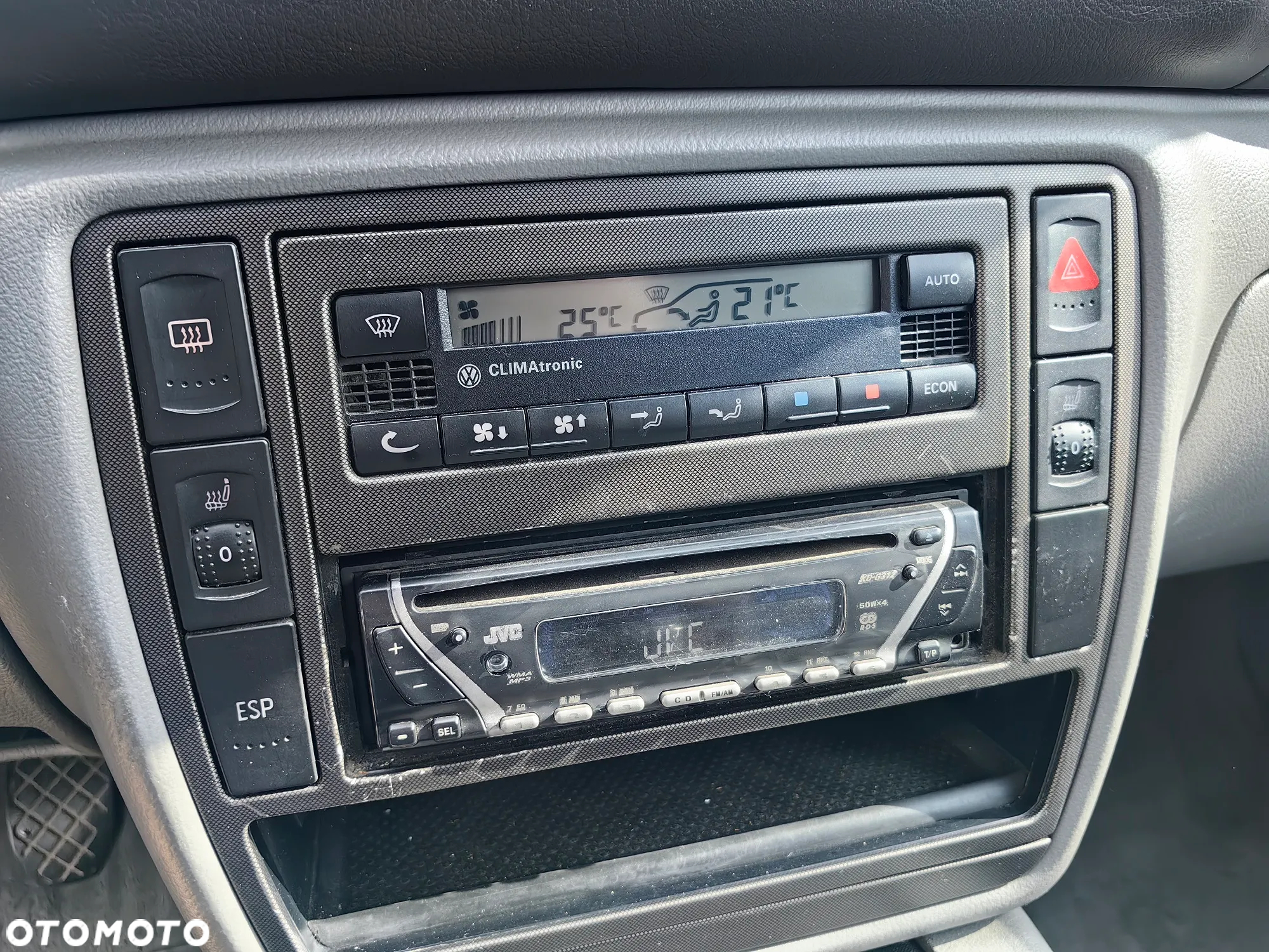 Volkswagen Passat 1.9 TDI Basis - 21