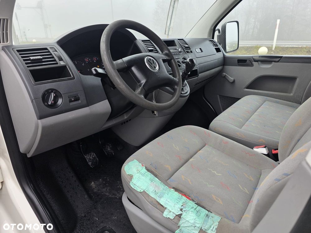 Volkswagen TRANSPORTER T5 - 19