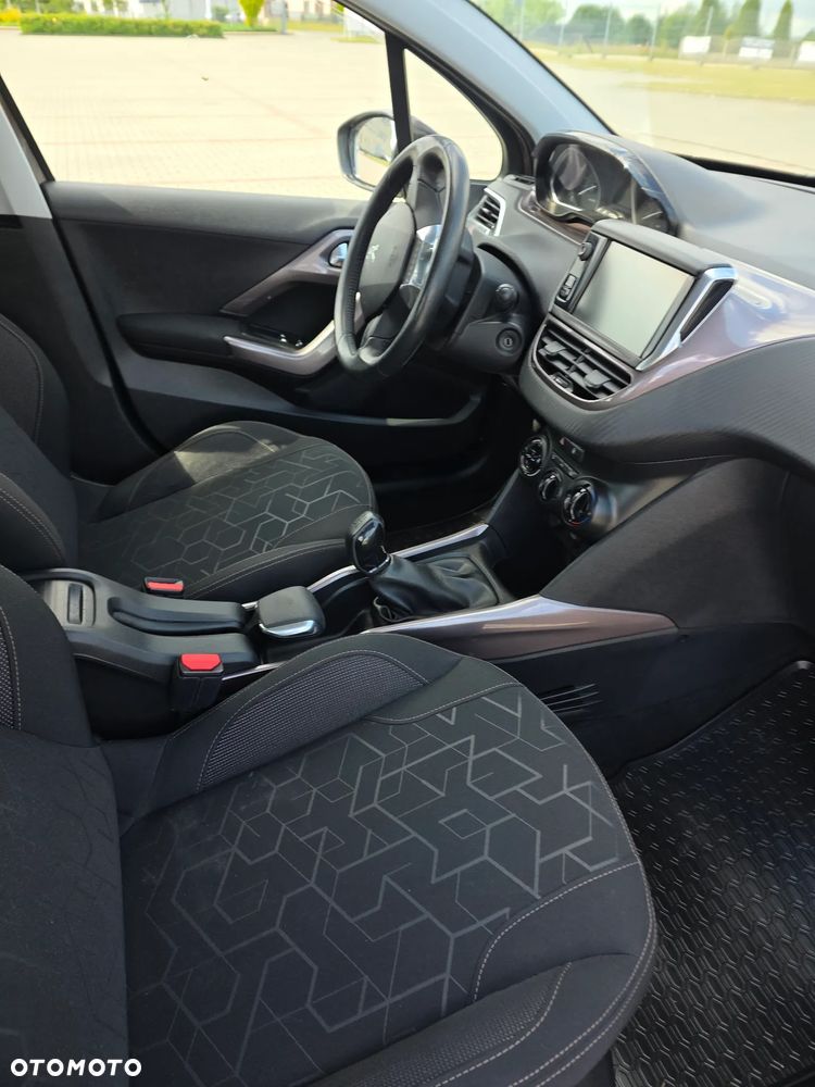 Peugeot 2008 1.6 e-HDi Active S&S - 11