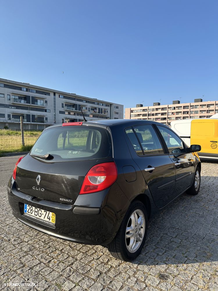 Renault Clio 1.2 16V Dynamique - 5