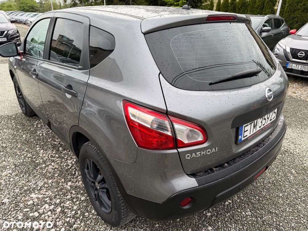 Nissan Qashqai 1.6 Visia - 12