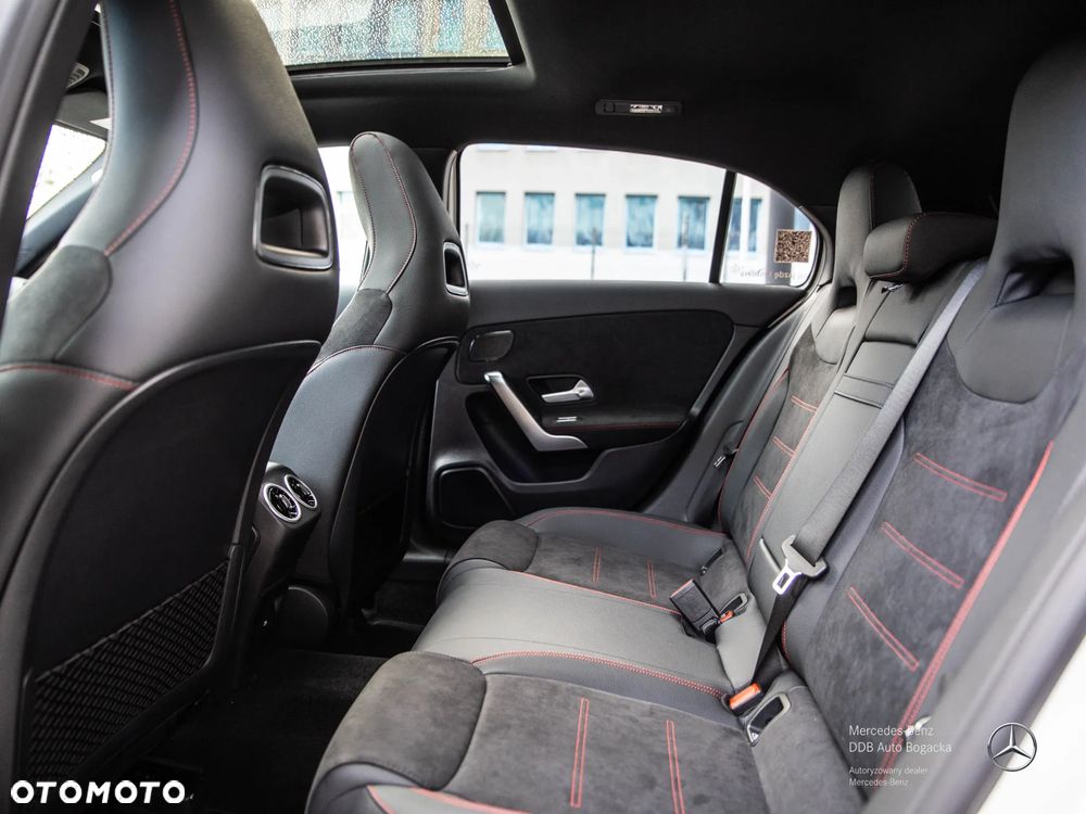 Mercedes-Benz Klasa A 250 e PHEV AMG Line 8G-DCT - 12