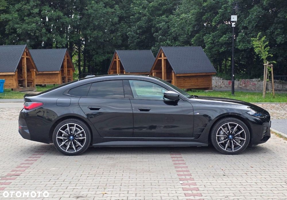 BMW i4 - 4