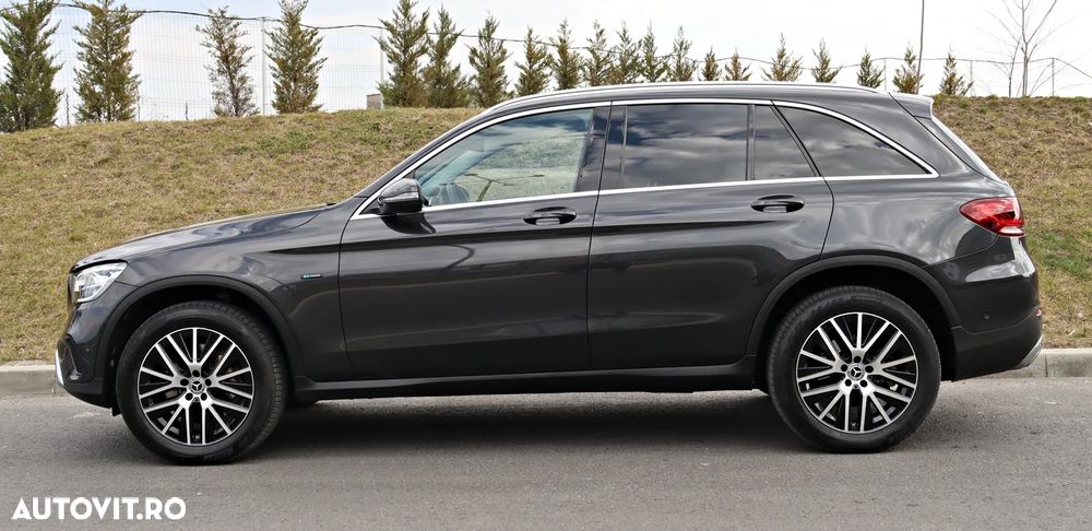 Mercedes-Benz GLC 300 e 4MATIC - 6