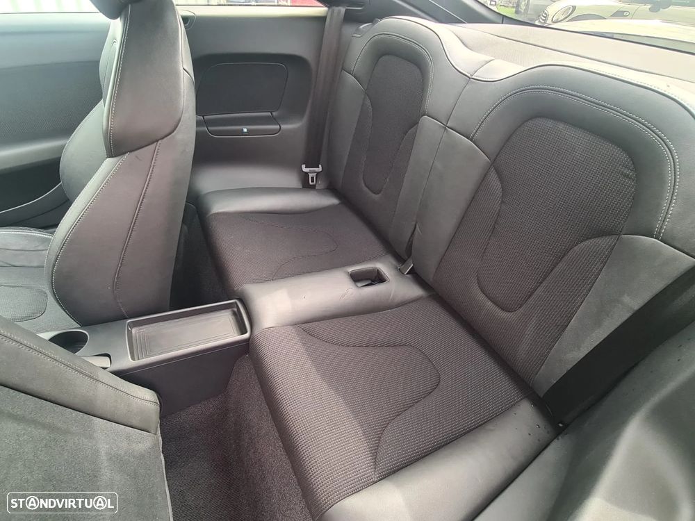 Audi TT Coupé 2.0 TDI quattro - 8