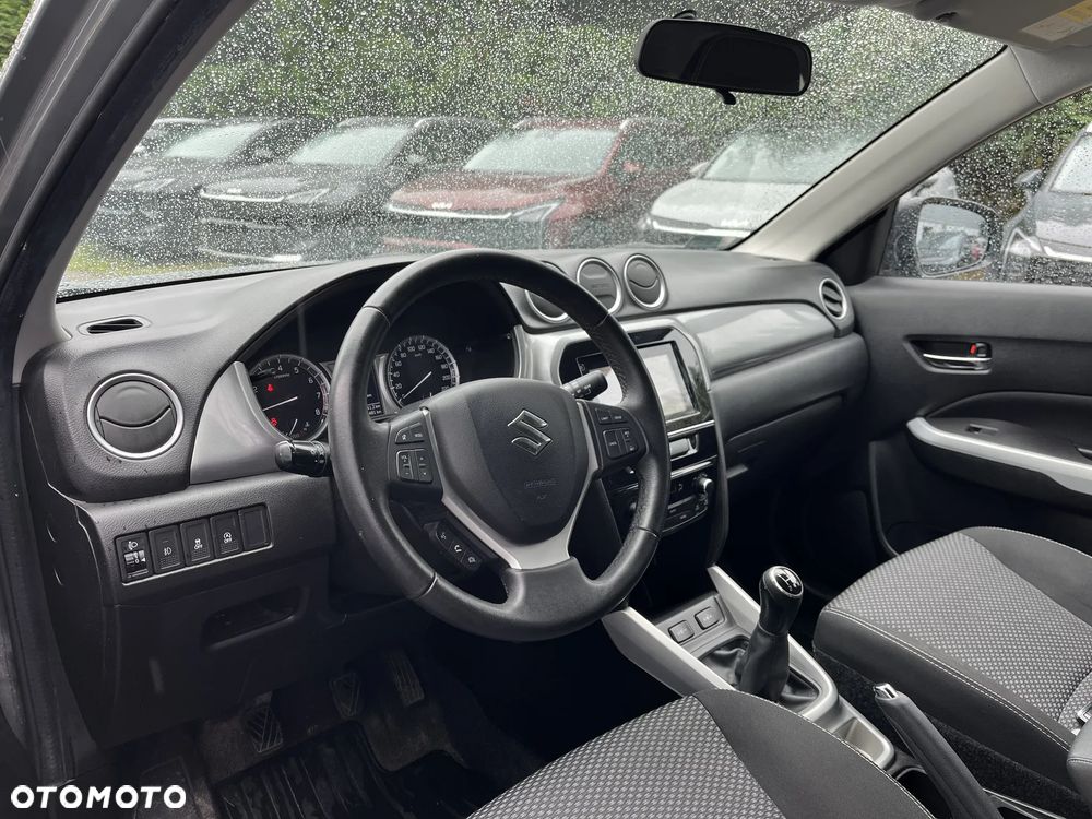 Suzuki Vitara 1.6 Premium 2WD - 9