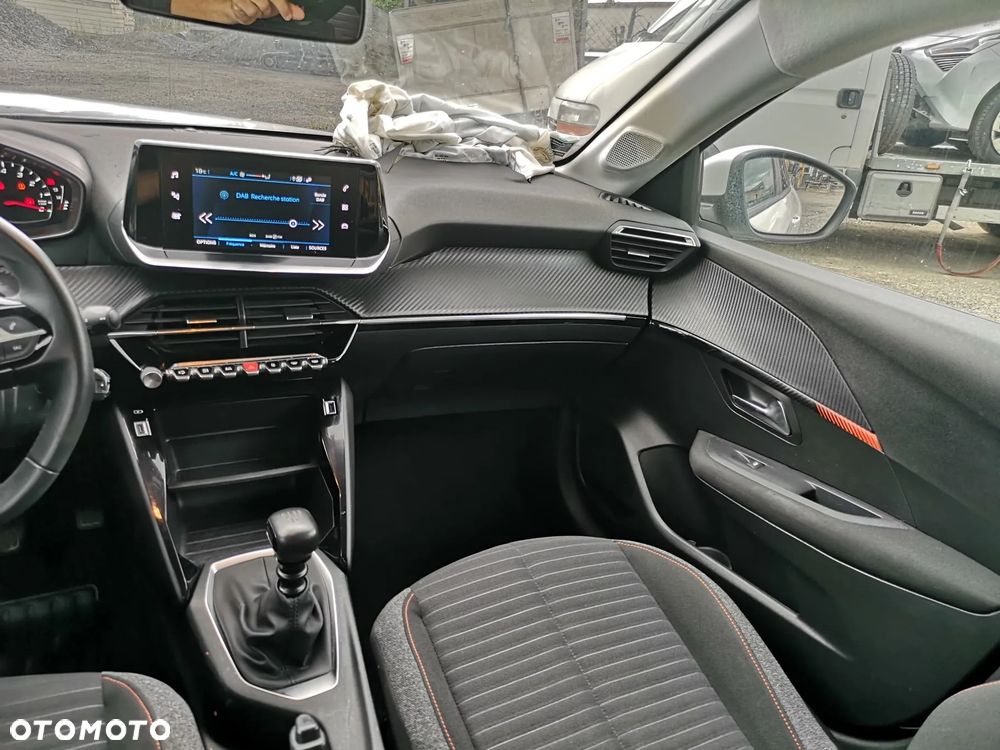 Peugeot 208 BlueHDi 100 Active - 28