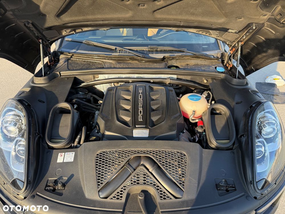 Porsche Macan - 28