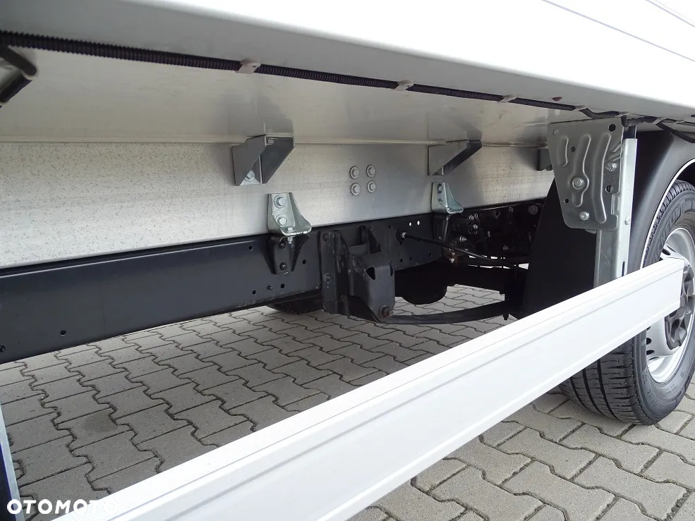 Iveco Daily 35S18 3.0 Chłodnia -30*C/+42*C 9 EuroPalet 4.42m JEGGER JAK NOWY!! Salon PL!! HWASUNG THERMO - 17