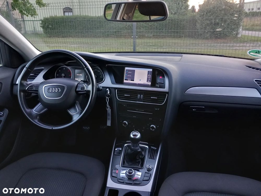 Audi A4 Avant 2.0 TDI - 23