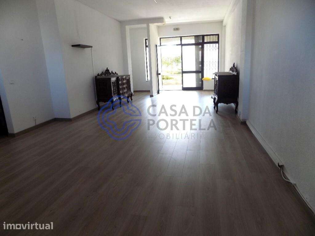 Loja para Venda-Próximo ao Metro, Hospital Santos Silva. - Grande imagem: 4/8