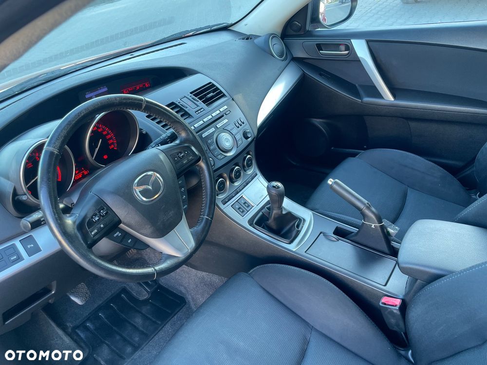 Mazda 3 - 10
