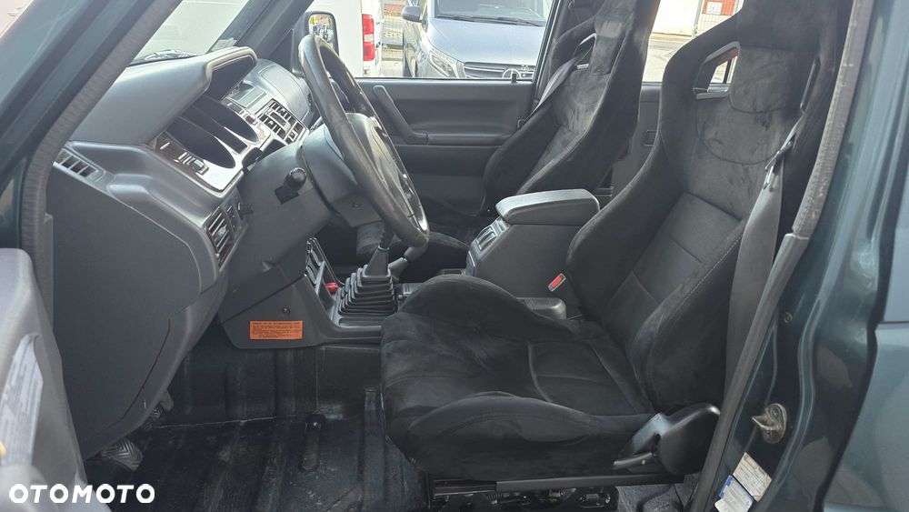 Mitsubishi Pajero 2.5 TD Classic - 29