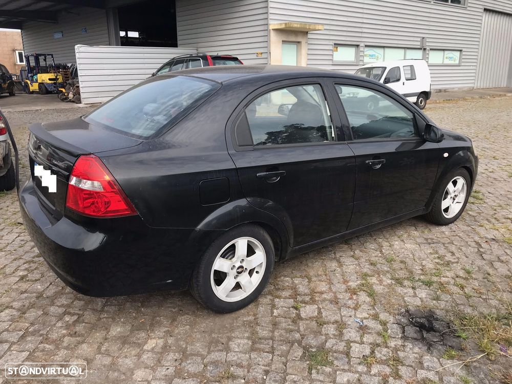 Chevrolet Aveo LT 1.4 16V 2006 - Para Peças - 9