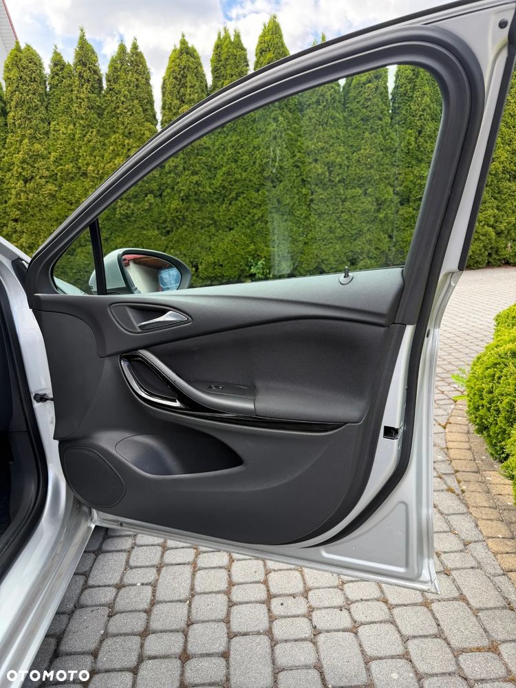 Opel Astra 1.6 CDTI Dynamic - 12