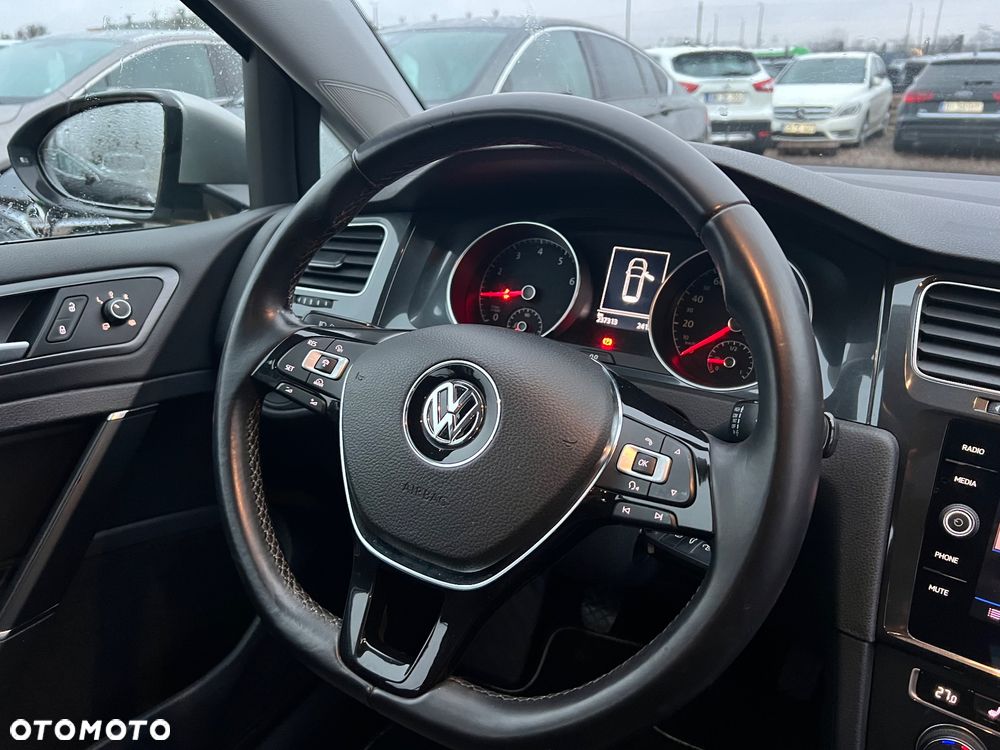 Volkswagen Golf Variant 1.5 TSI BMT Highline - 14