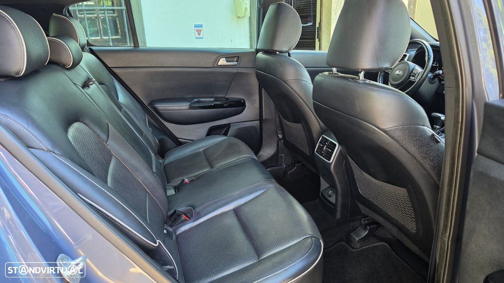 Kia Sportage 1.7 CRDI ISG GT Line 7DCT - 13