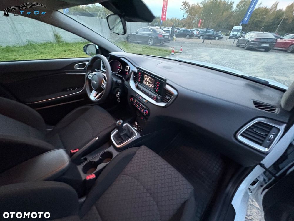 Kia Ceed 1.0 T-GDI L Business Line Plus - 26