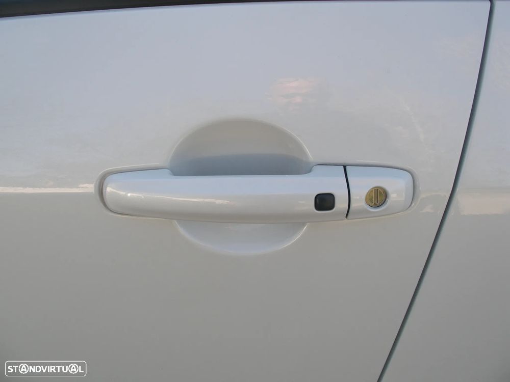 Suzuki Swift 1.2 VVT GLX - 25