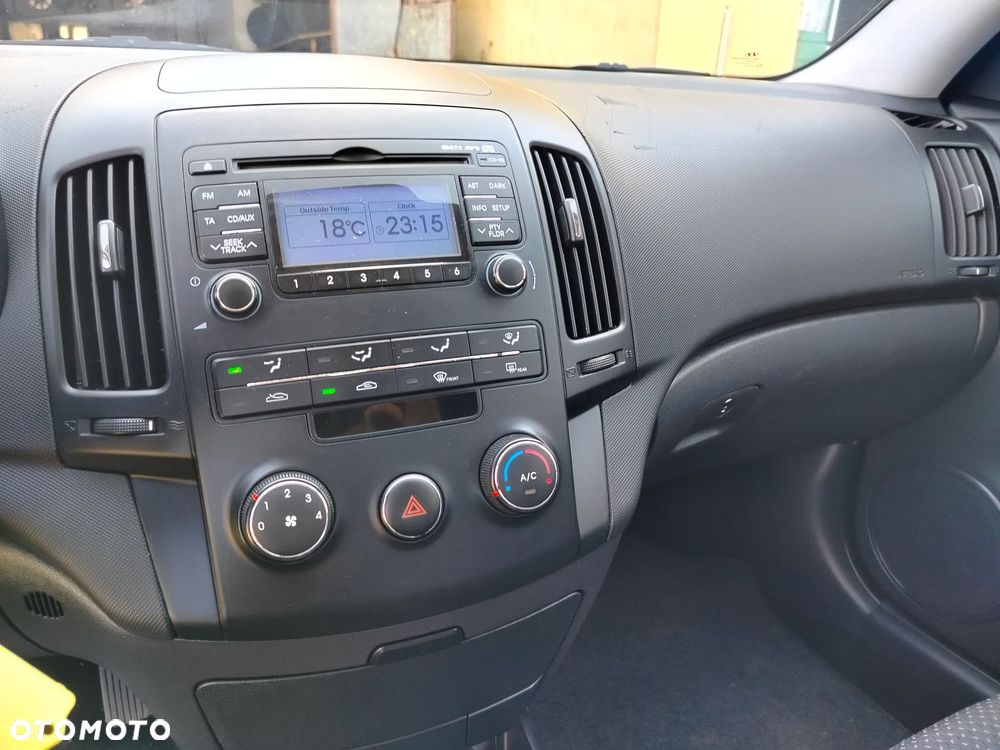 Hyundai i30 i30cw 1.4 blue Comfort - 31