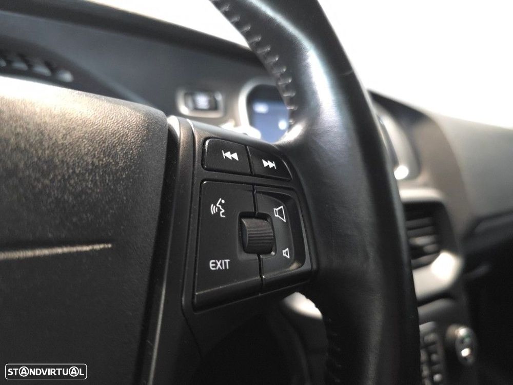 Volvo V40 1.6 D2 Momentum - 28