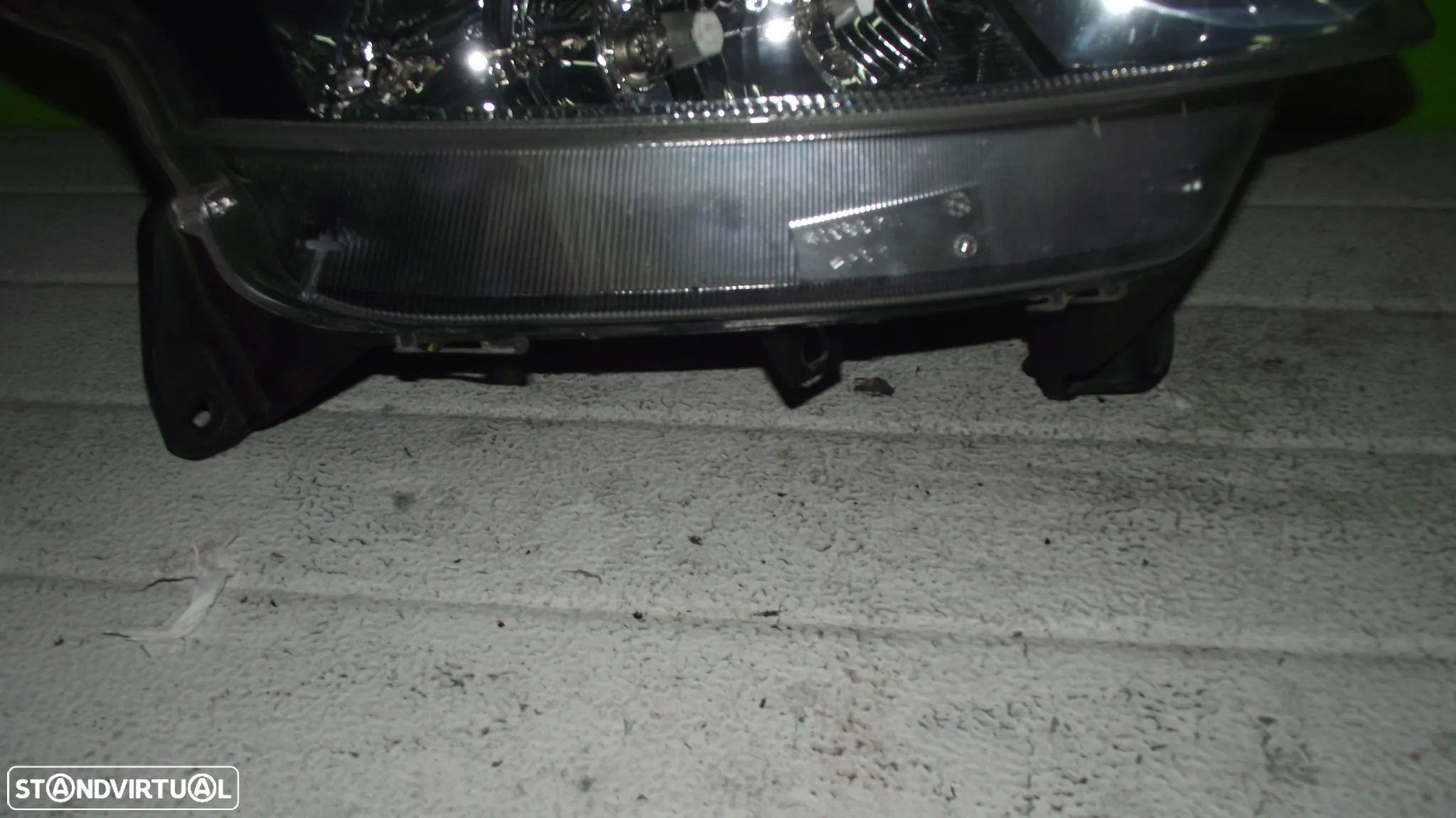 Farol Direito Citroen C3 Pluriel - 2002 / 2007 - F849 - 4