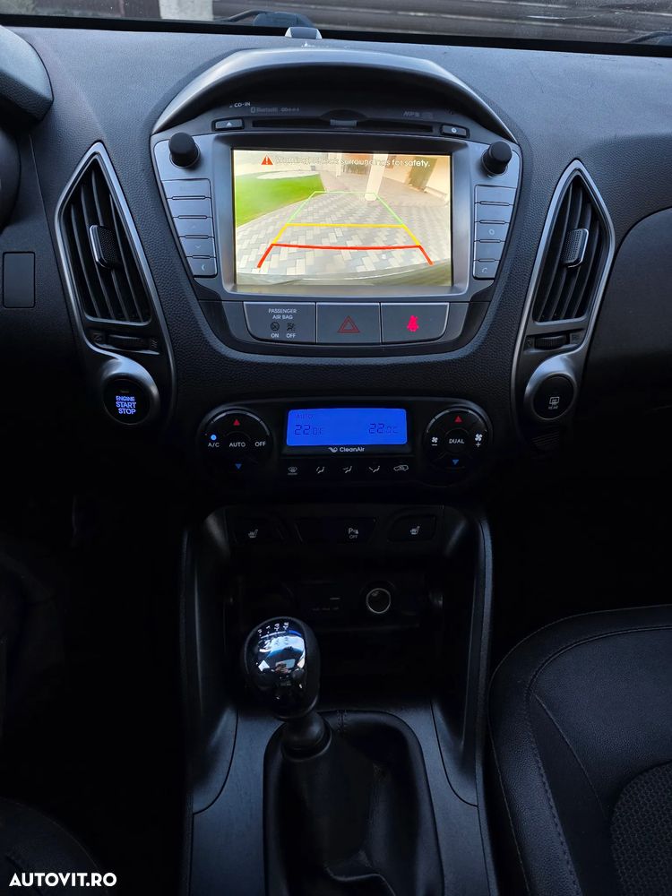 Hyundai ix35 1.7 CRDI 2WD blue Finale Gold - 6