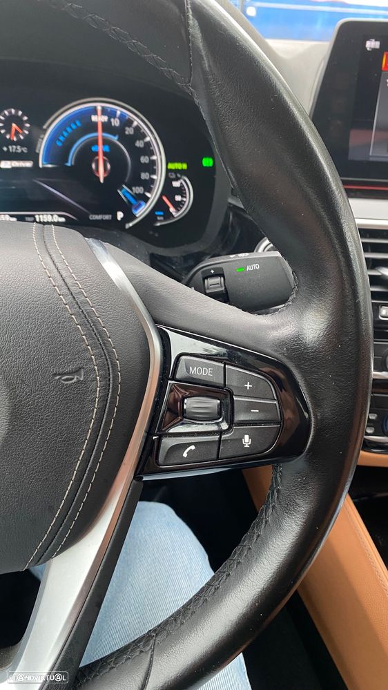 BMW 530 e iPerformance Line Luxury - 32