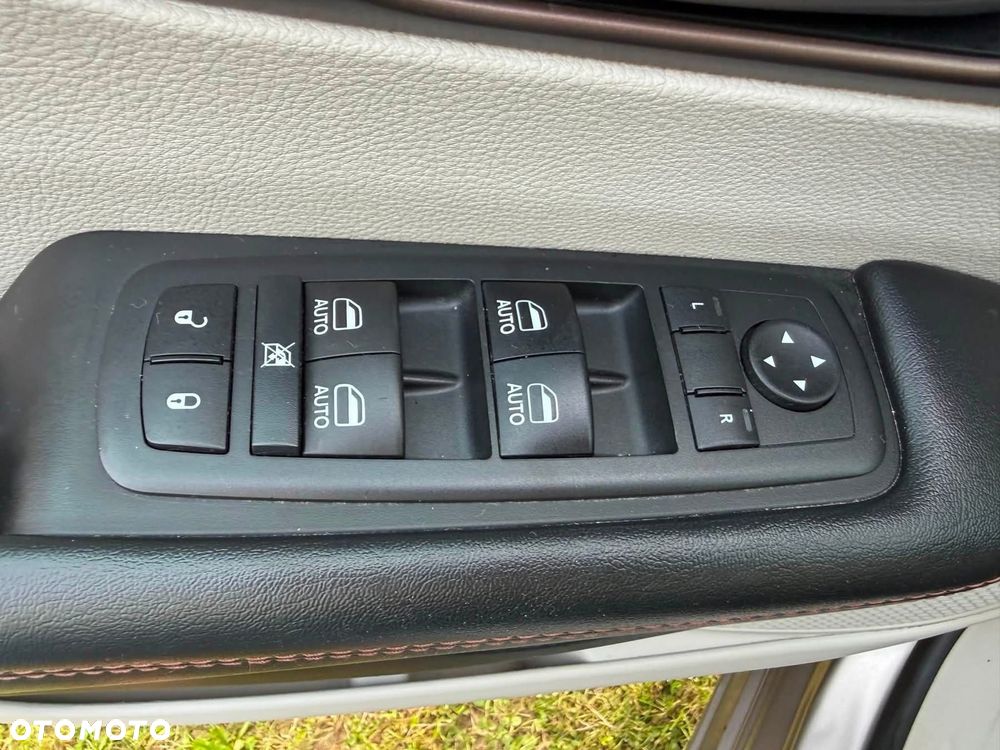 Chrysler Pacifica - 18