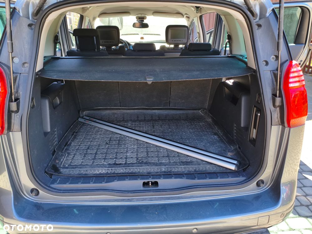 Peugeot 5008 2.0 HDi Family 7os - 7