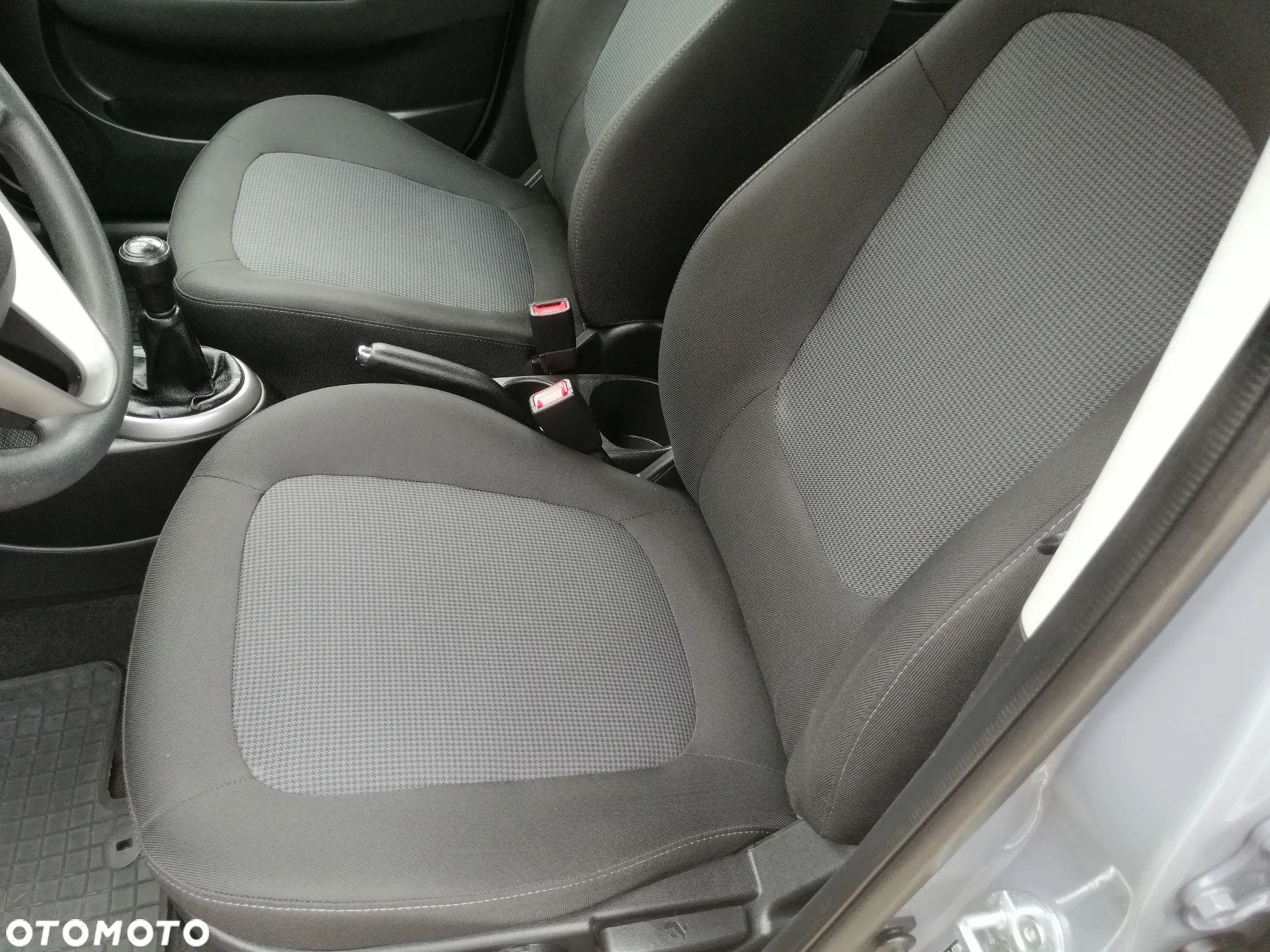 Hyundai i20 1.25 Comfort - 25